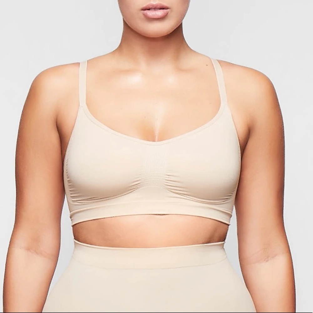 BNWT Skims Sculpting Bralette - Clay - L/XL